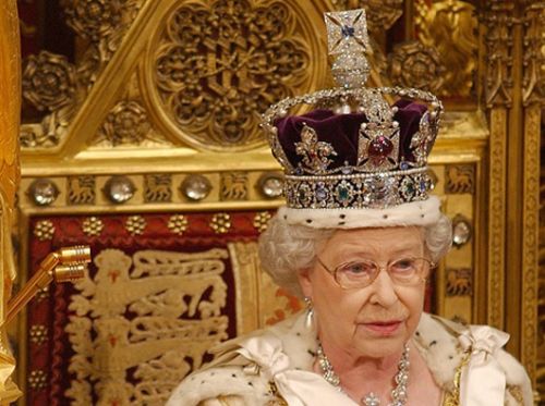 Елизавета II владеет самой дорогой коллекцией украшений в мире