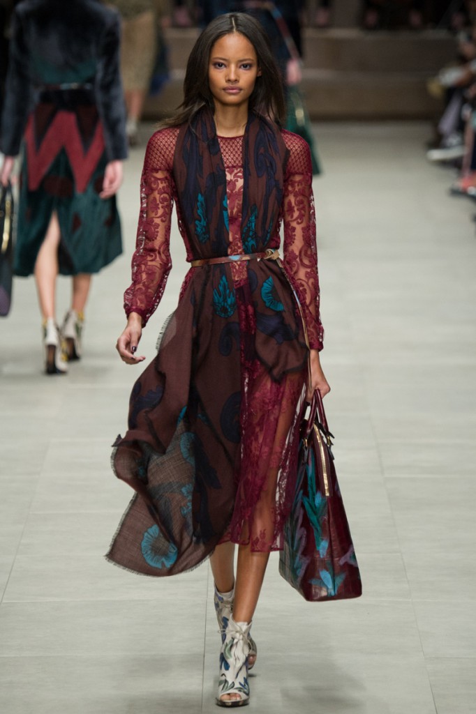 style-for-your-story-london-fashion-week-fw-rverie-magazine-fashion-philantropy-culture-14216789788k4gn